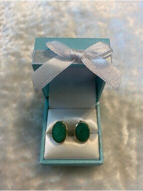 🍀VTG Longcraft Gold Plated Carved Jade Earrings